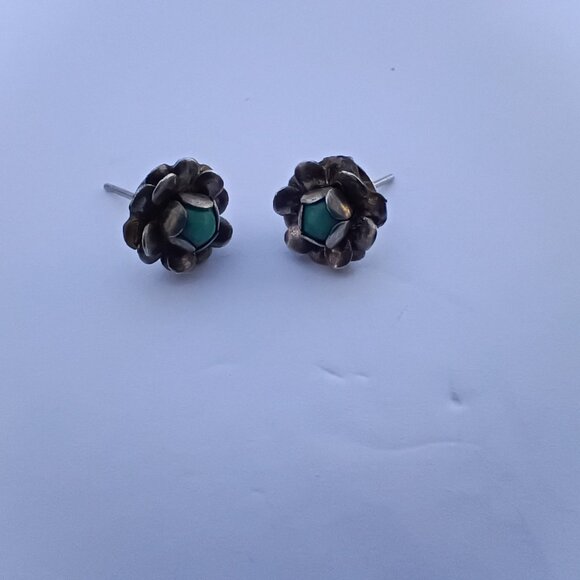 Authentic Vintage Navajo Handmade Silver and Turquoise Flower Earrings - Picture 1 of 7